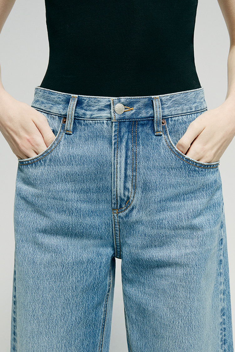 Slope Curve Jeans