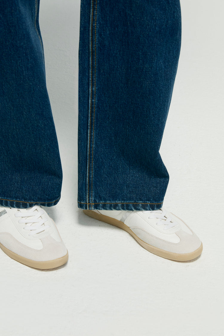 Slope Curve Jeans