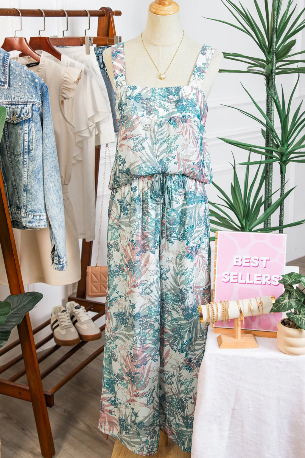 Zoe Tropical Palm Cropped Two Piece Sets
