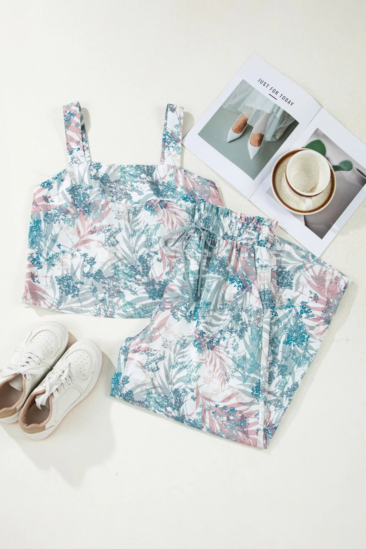 Zoe Tropical Palm Cropped Two Piece Sets