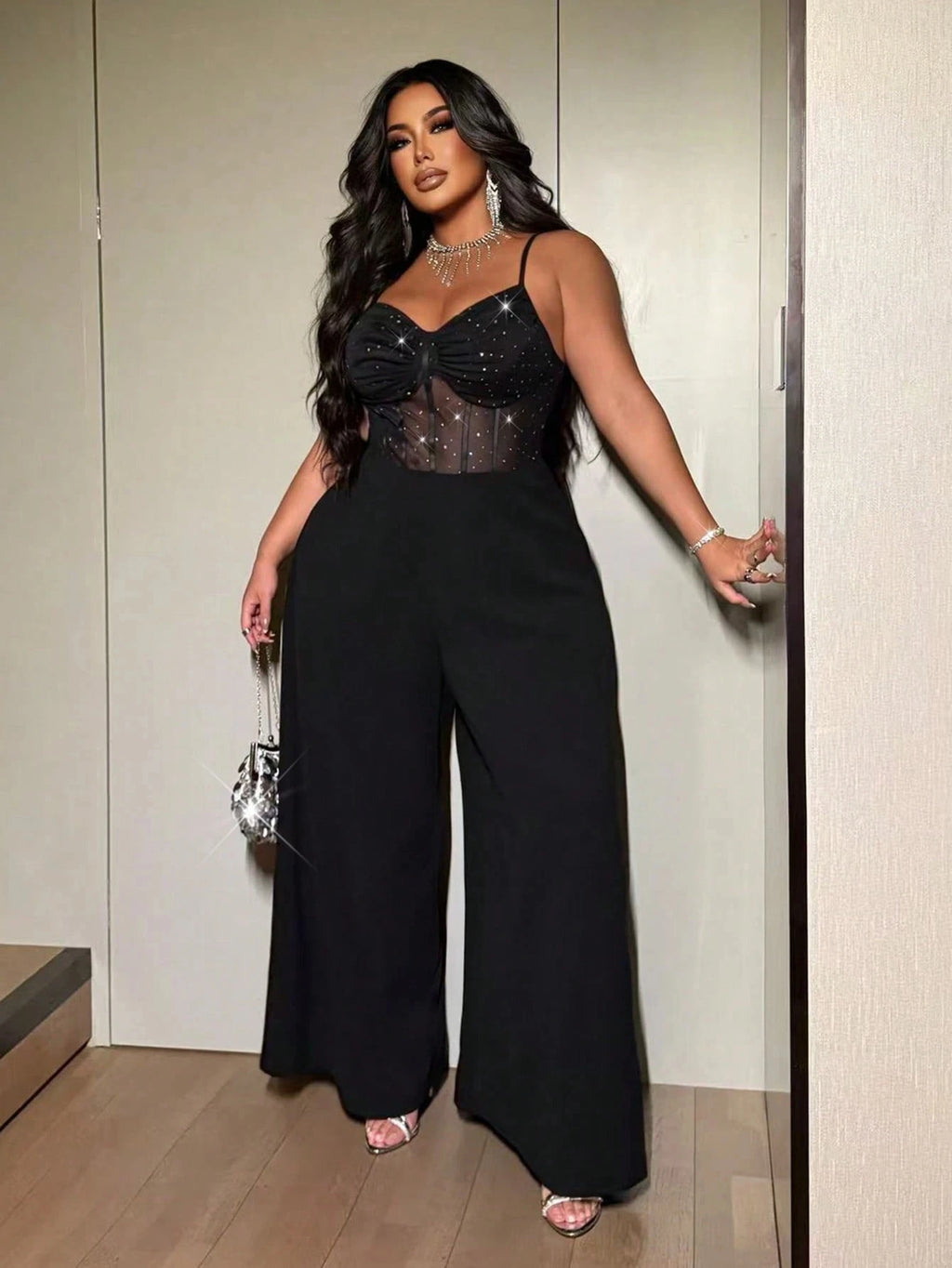 Plus-size women's sexy wide-leg jumpsuit, a stylish backless jumpsuit with shimmering