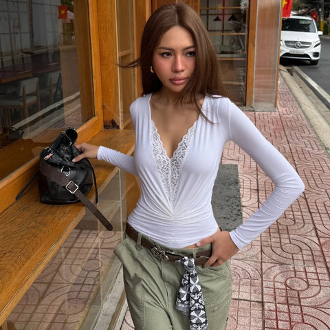 Ozone Park Sexy Lace V neck Long Sleeved Pleated Slim Top