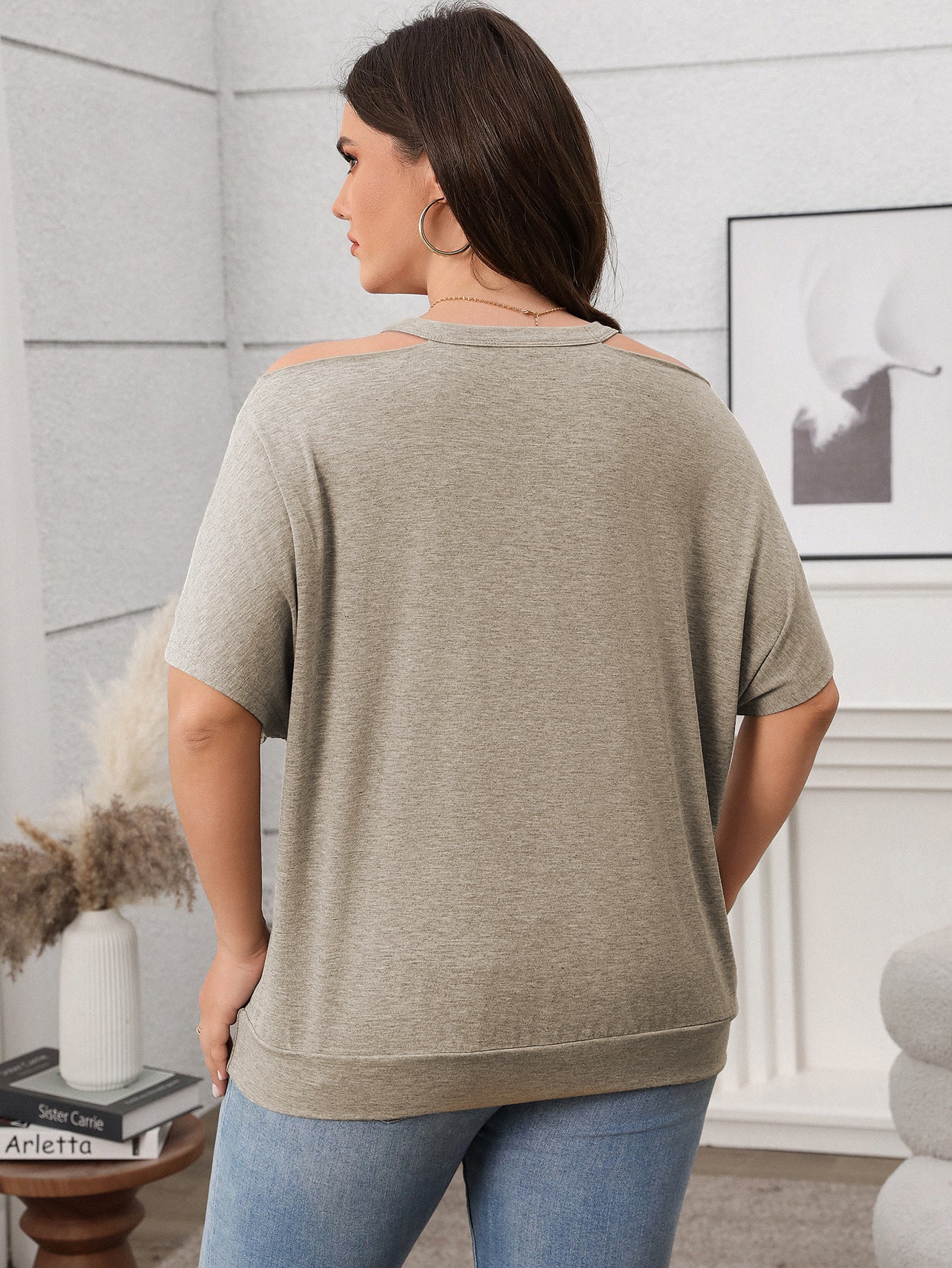 Plus Size Spring Casual Women Clothing Shor Sleeved off Shoulder Top for Women