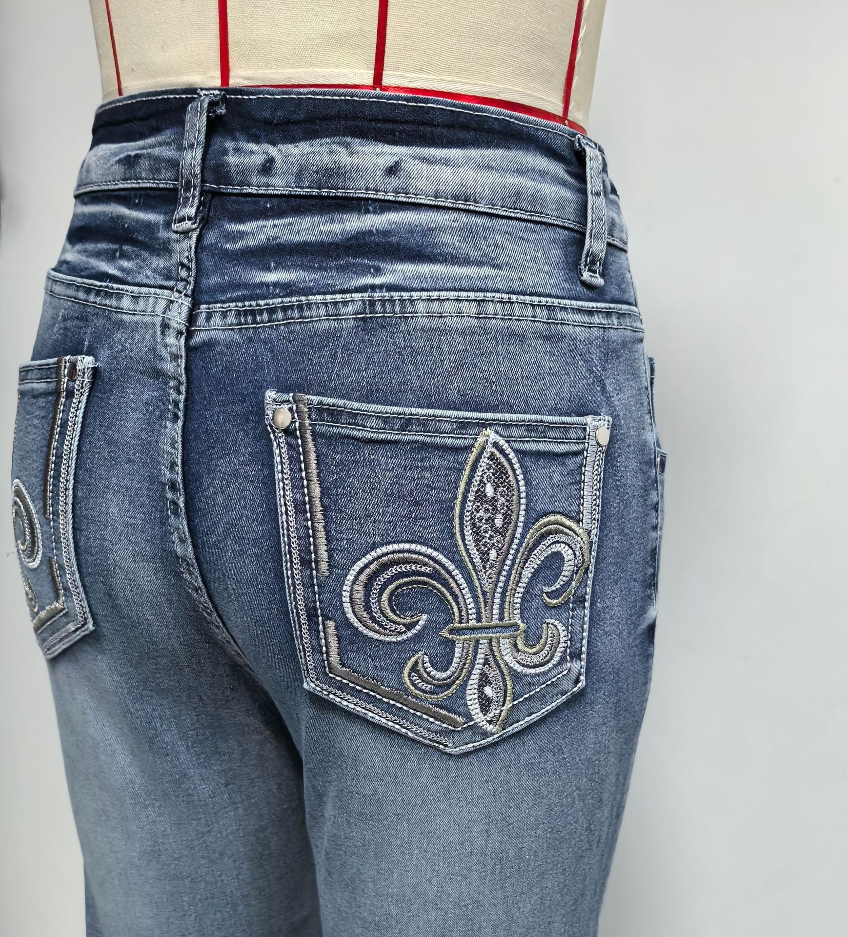 Spring Summer Back Pocket Embroidered Jeans Double Button Slimming Stretch Denim Trousers