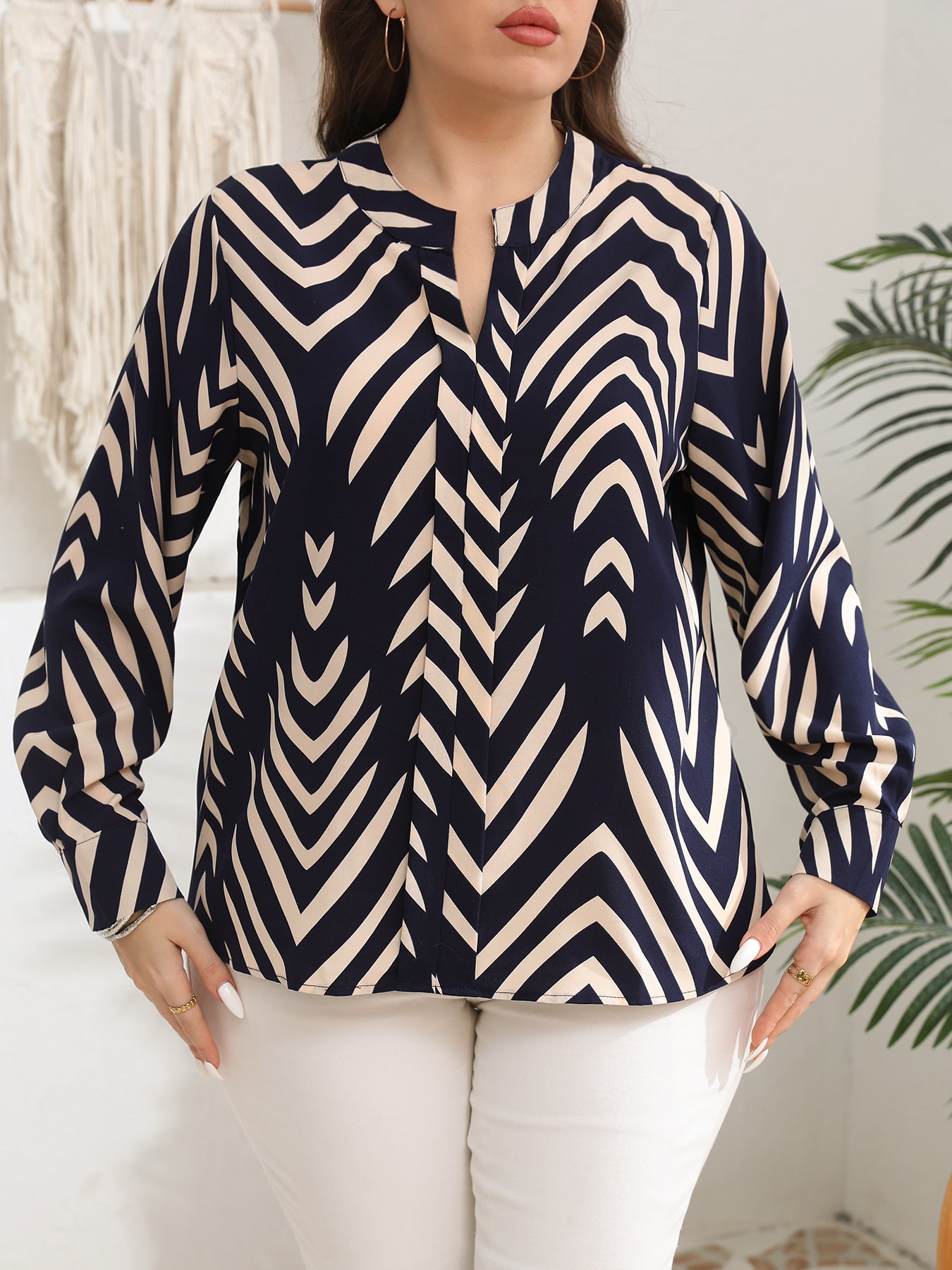 Retro Printed Long Sleeve Loose V neck