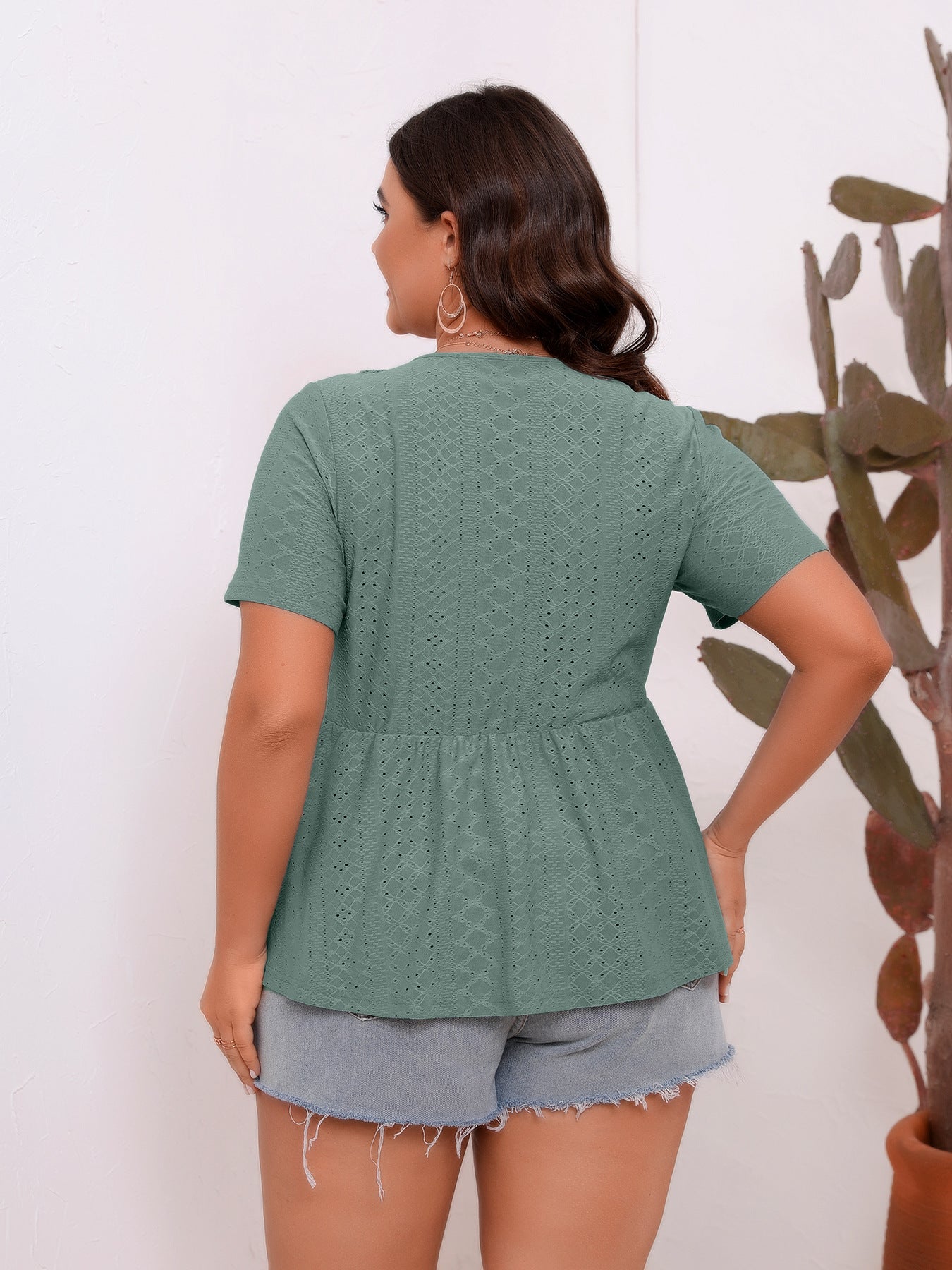Plus Size Summer Short Sleeved T shirt Women Stitching Lace V neck Top