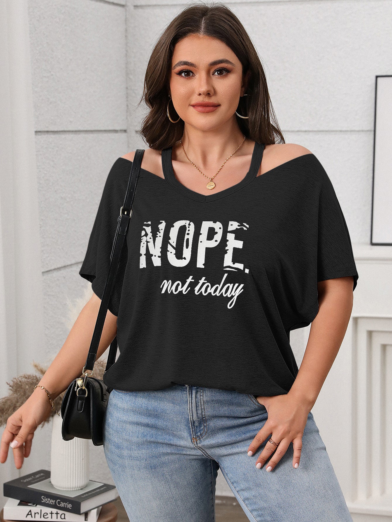 Plus Size Spring Casual Women Clothing Shor Sleeved off Shoulder Top for Women