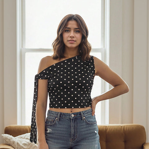 Exquisite Shoulder Strap Design Length Cropped