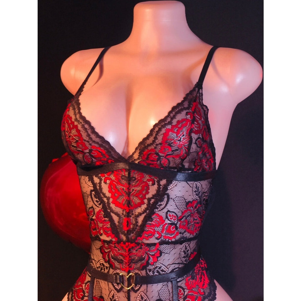 Contrasting Color of Black Red Lace Jumpsuit with Garter Sexy Lingerie