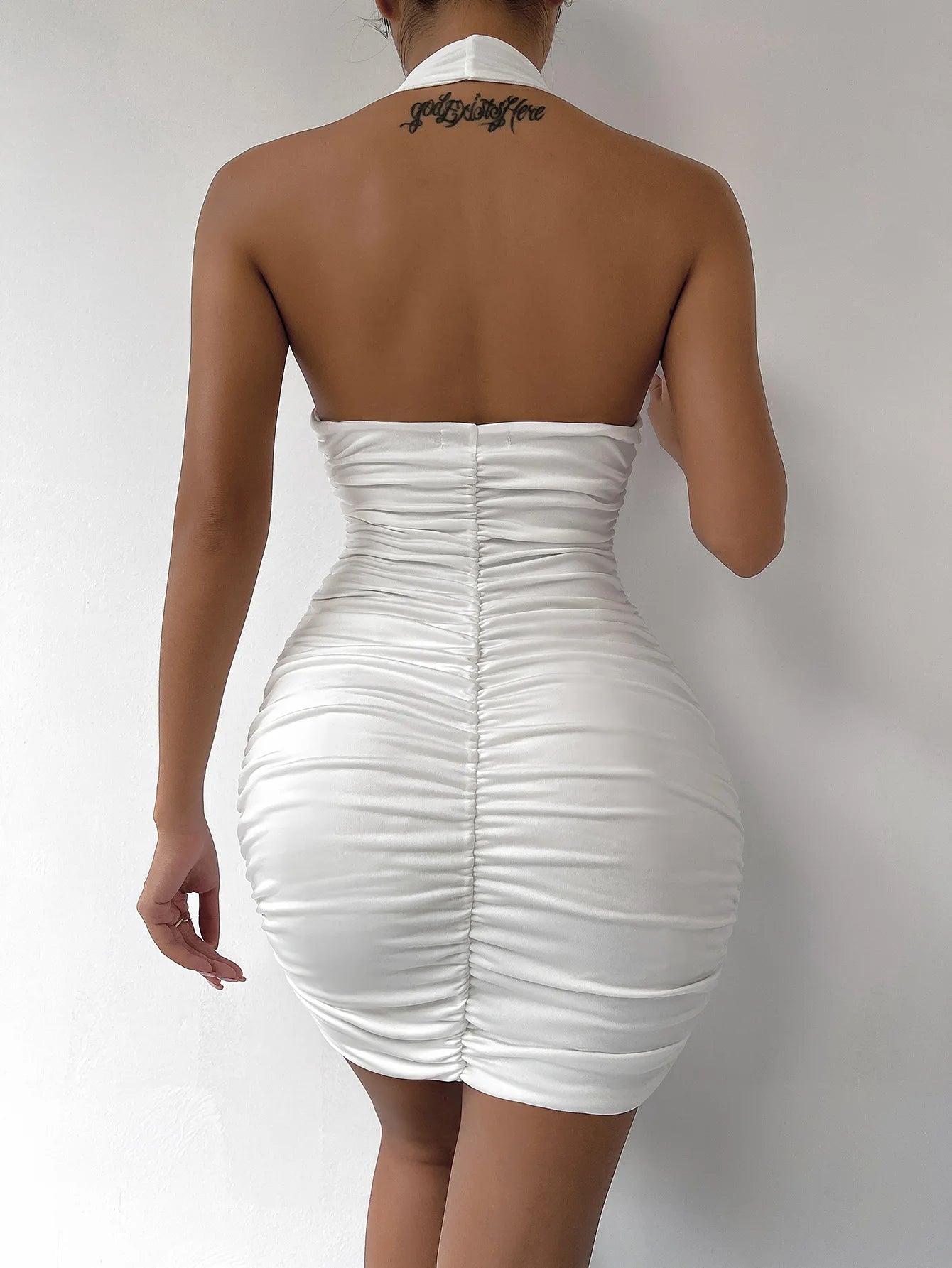 Colonia Deep V Evening Party Sleeveless Backlss Short White Halter Dresses