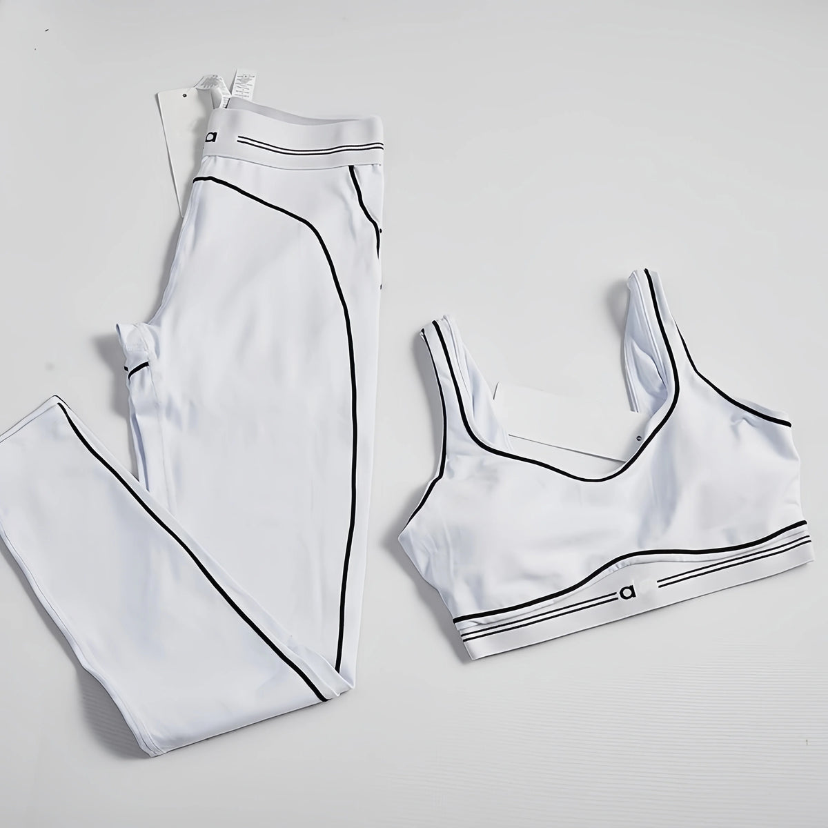 Lia Fabric Sports Comfortable Two-piece Sets