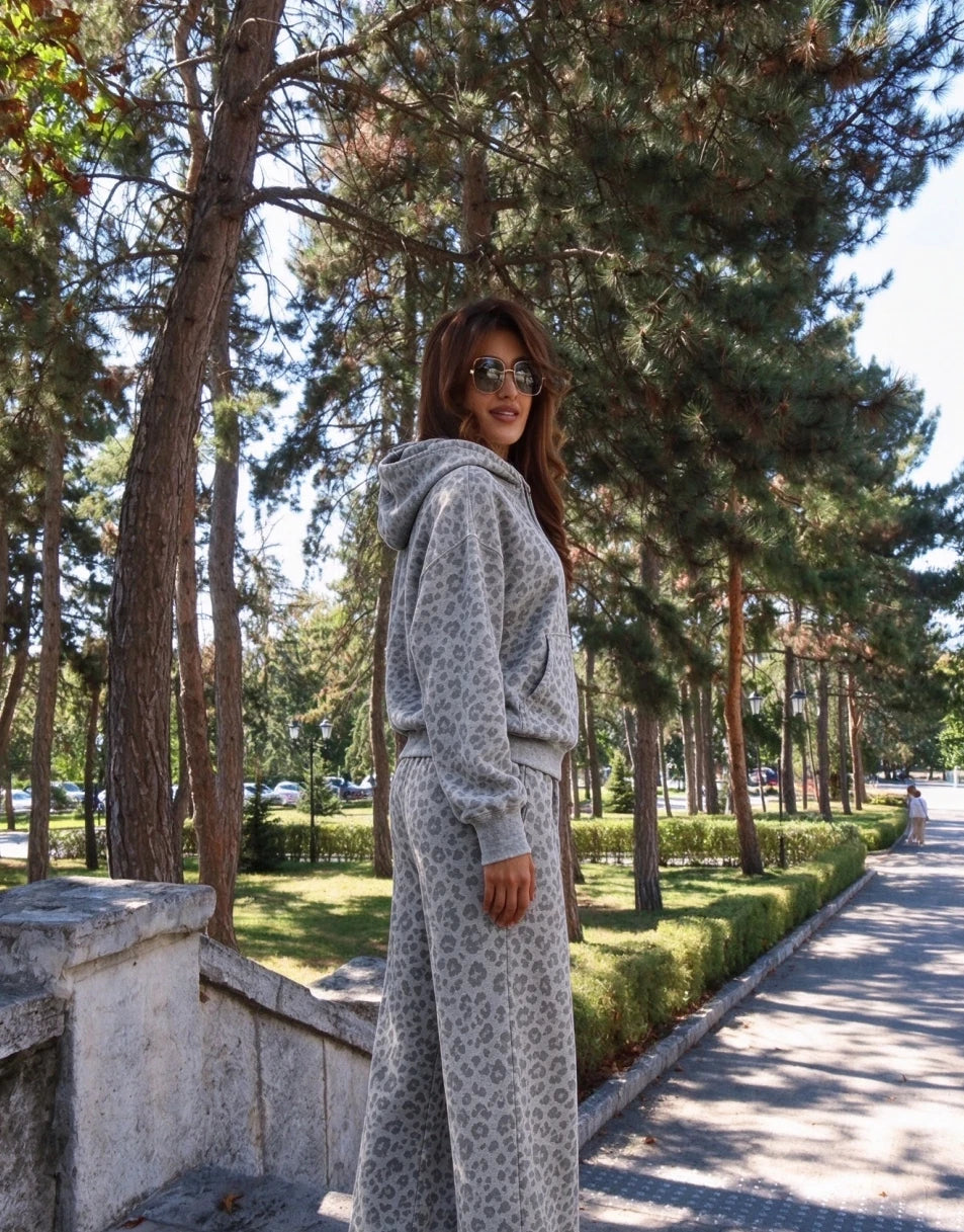 Sanely Women Grey Leopard Print Two Piece Sets