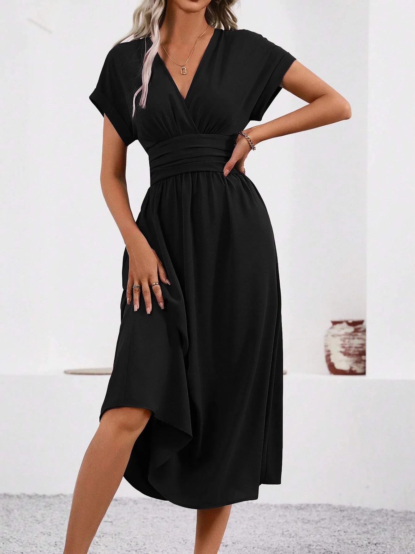 Guachupita Solid-Color V Neck Batwing-Sleeve Pleated Long Elegant Dress
