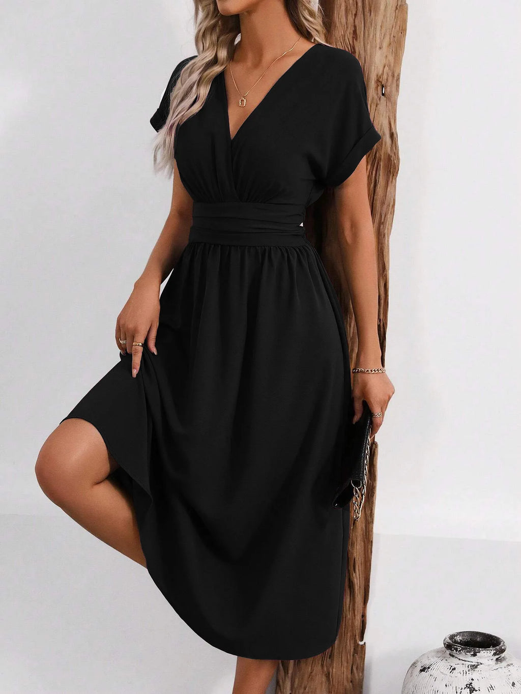 Guachupita Solid-Color V Neck Batwing-Sleeve Pleated Long Elegant Dress
