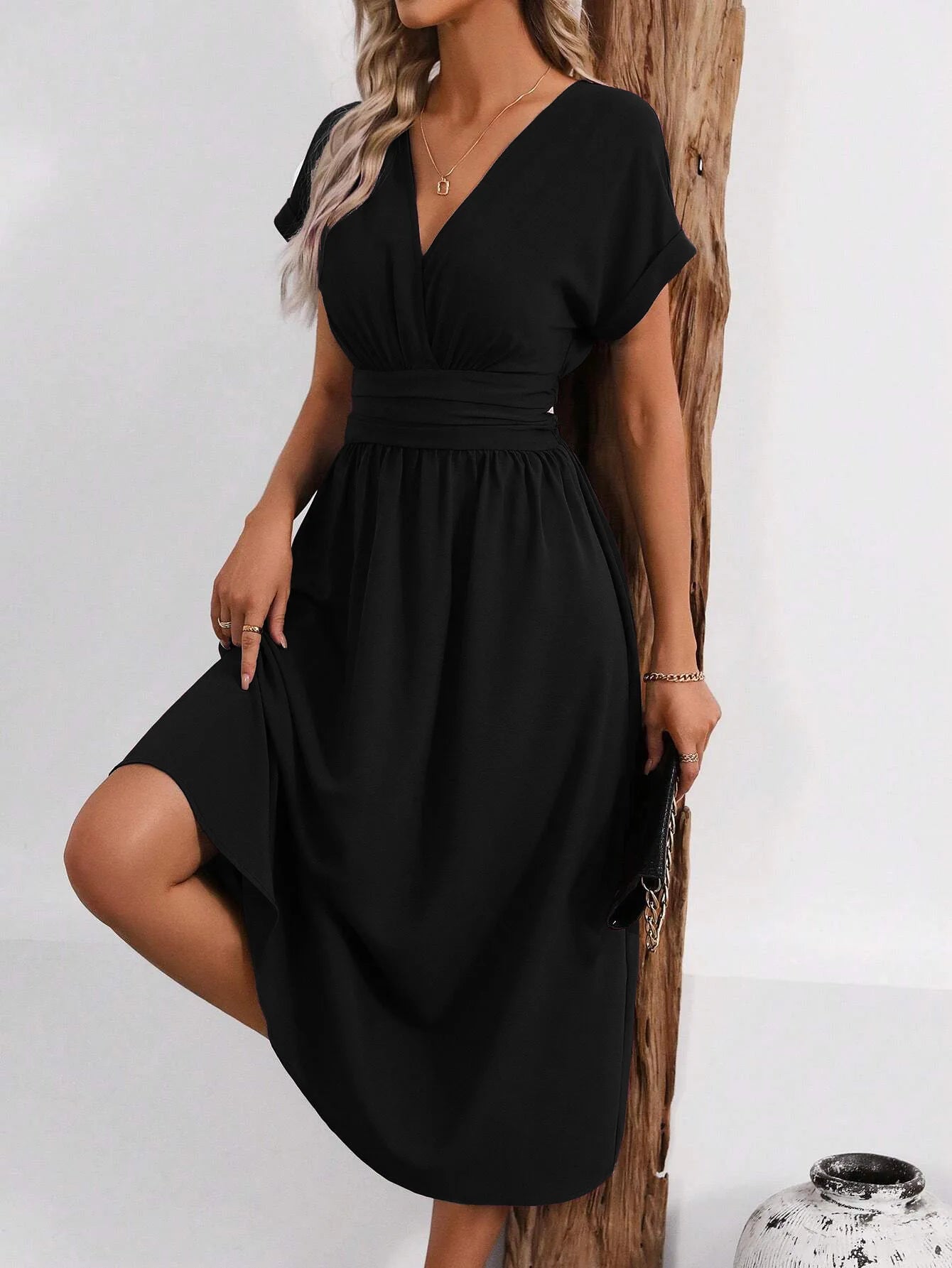 Guachupita Solid-Color V Neck Batwing-Sleeve Pleated Long Elegant Dress