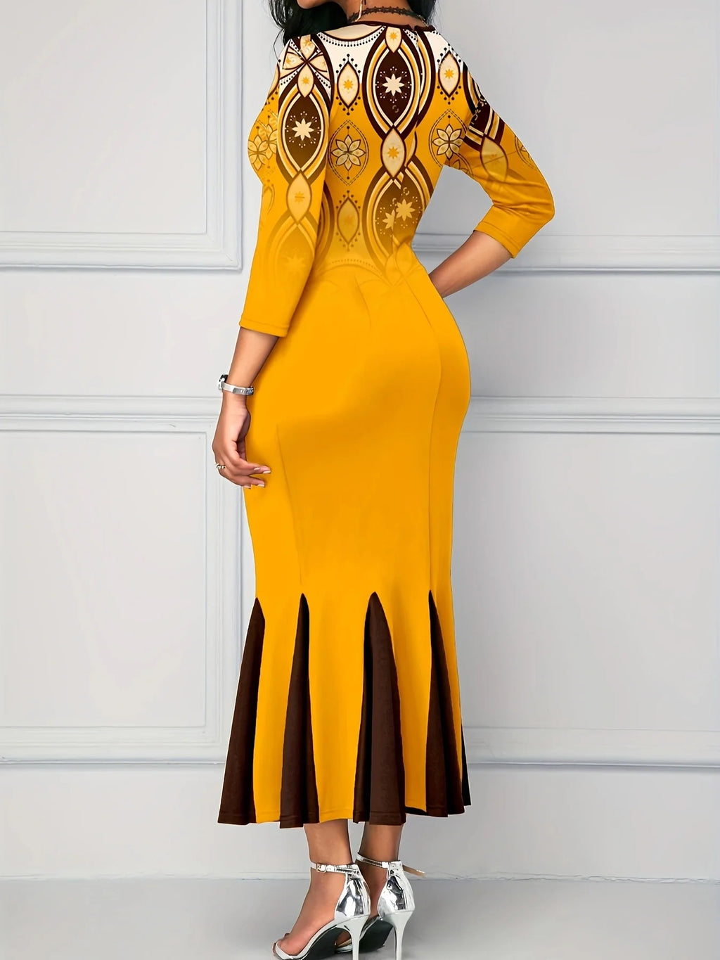 Rahway Tribal Print Mermaid Ginger Round Neck Bodycon Dress