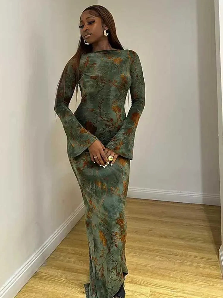 Elegant Backless Long Sleeve Sexy Slimming Dress with A Slit on The Leg