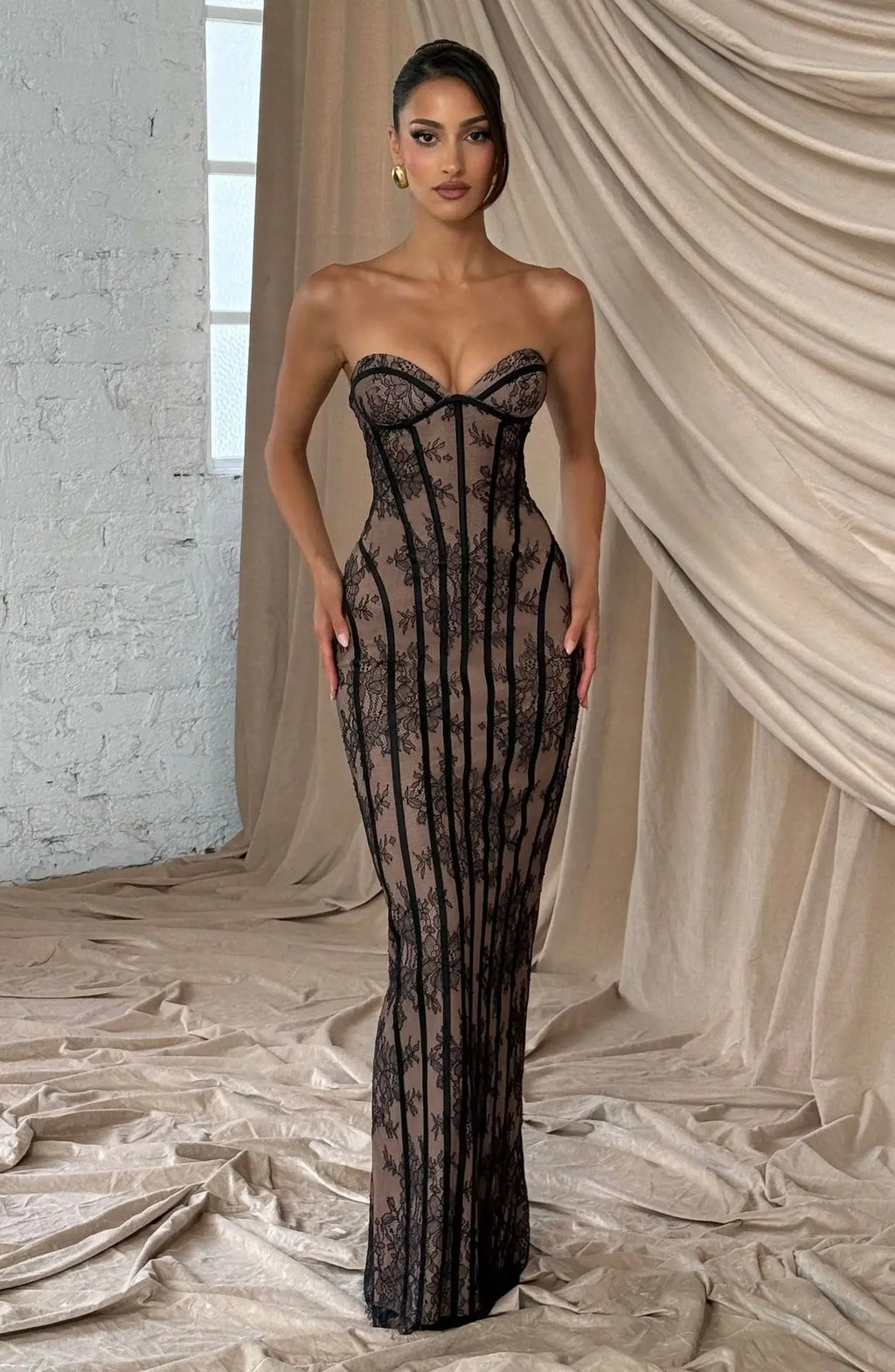 Belvidere Elegant Lace Strapless Waist Cinching Long Dress with Heart-Shaped