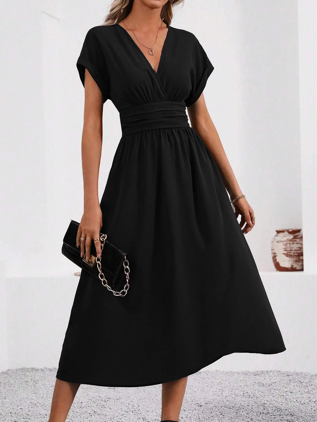 Guachupita Solid-Color V Neck Batwing-Sleeve Pleated Long Elegant Dress