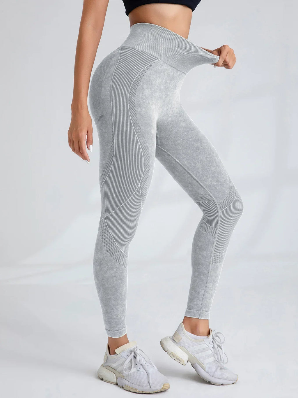 Lebanon Seamless Gym High Waist Hip Lifting Outdoor Sports Tight Waist Letter Sand Leggings