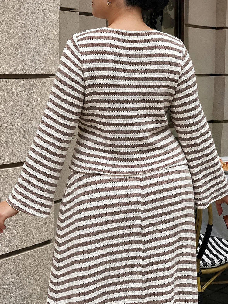 Gisselle Plus Size V-Neck Flared Sleeve Two Piece Sets