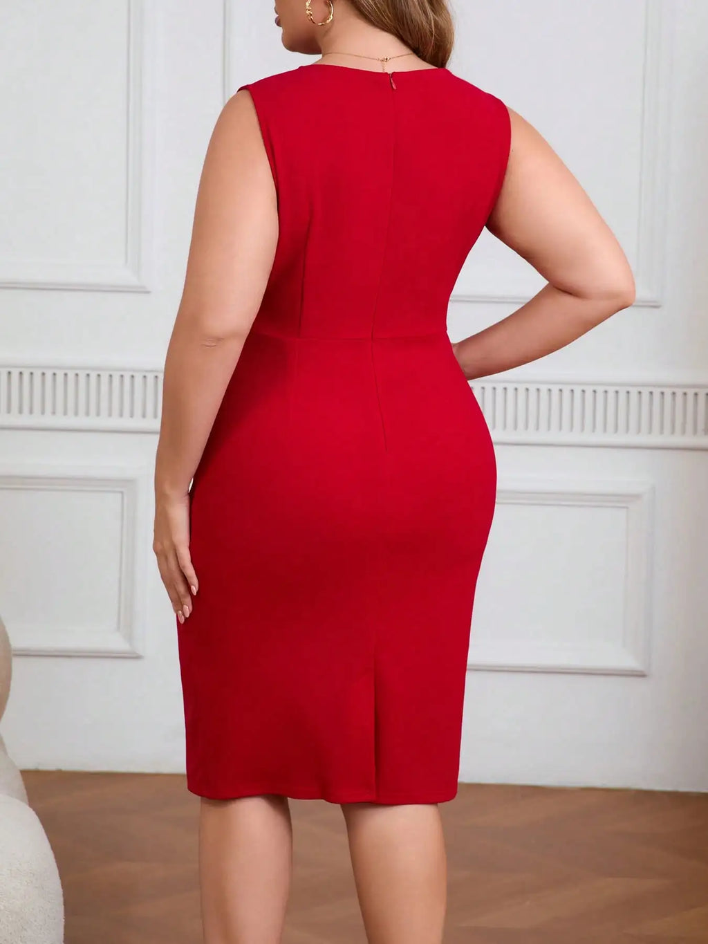 Roxbury Plus Size Ruched Crew Neck Sleeveless Solid Color Bodycon Sheath Dress