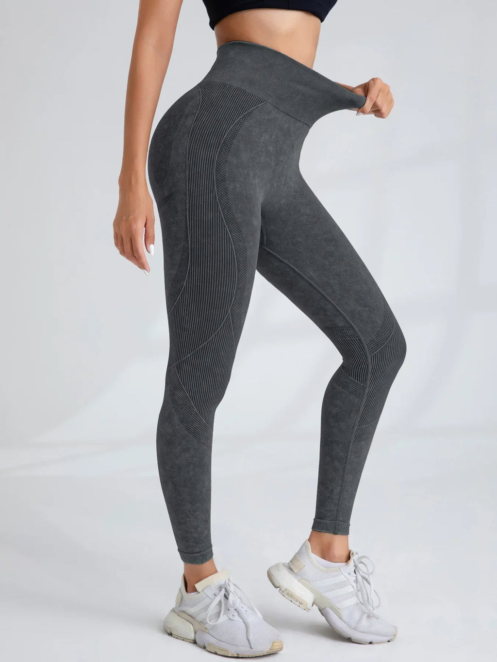 Lebanon Seamless Gym High Waist Hip Lifting Outdoor Sports Tight Waist Letter Sand Leggings