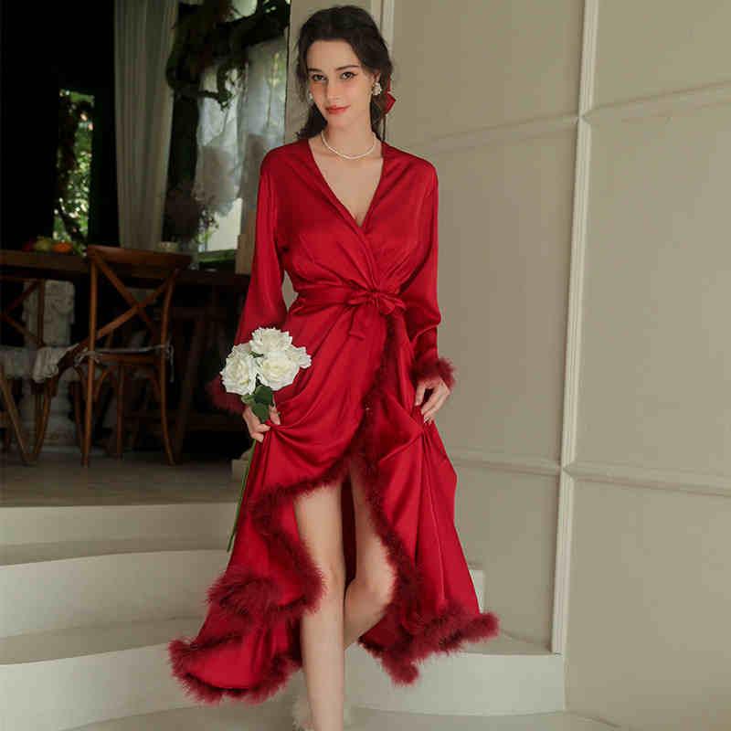 Elegant Satin Feather-Trimmed Robe & Nightdress - Luxury Bridal & Lounge Wear
