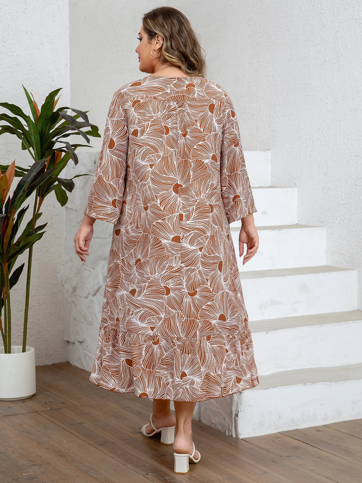Saint Thomas Plus Size Floral Print Half Sleeve Round Neck Design Loose Dress