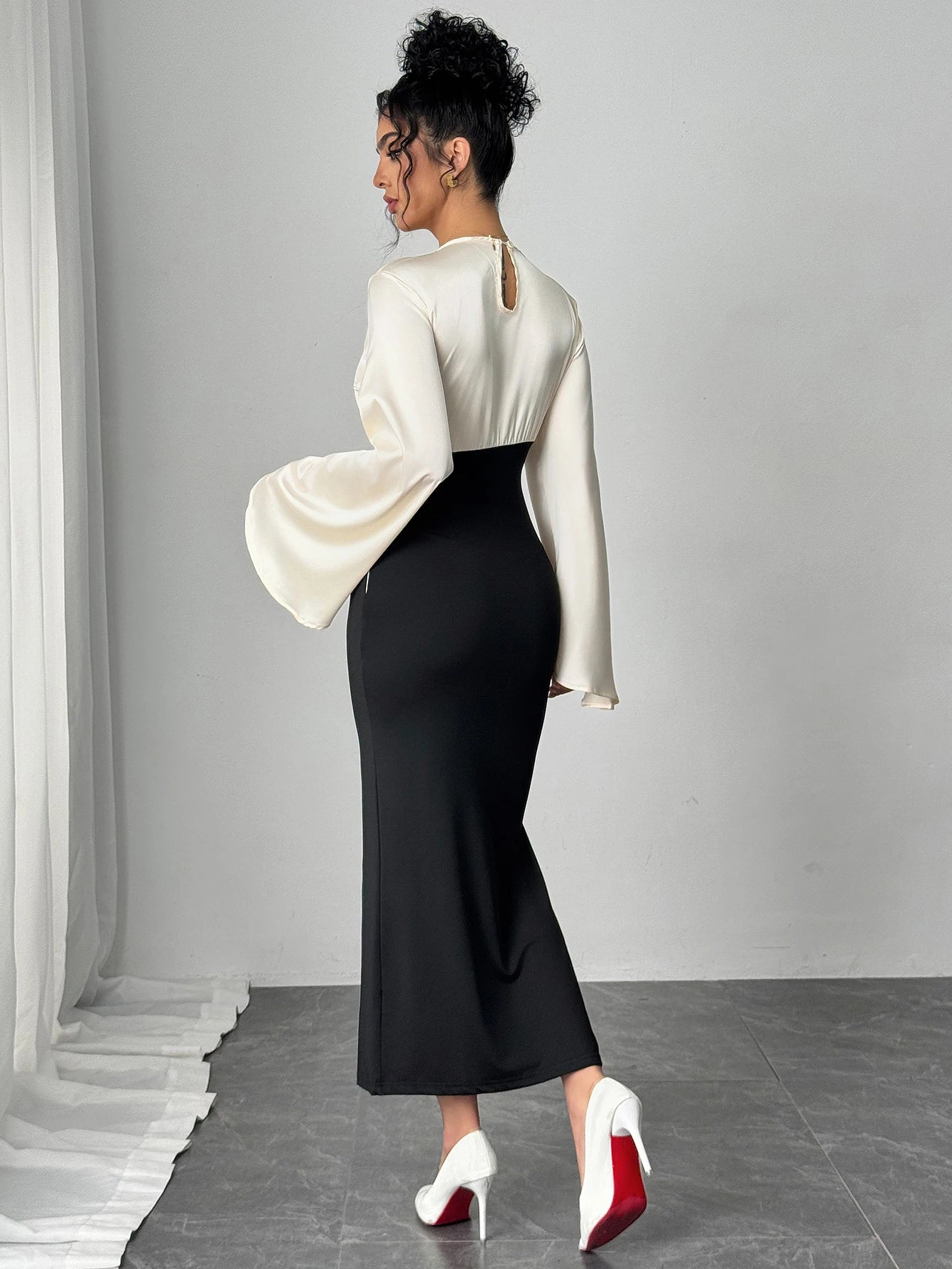 Piscataway Bell Sleeve Color Block Satin Bodycon Casual Elegant Dress