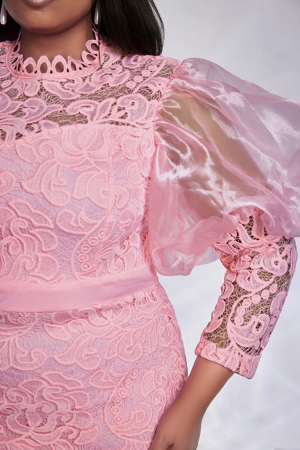 La Purga Plus Size Formal Pink Lace Puff Sleeve See-Through Midi Dress