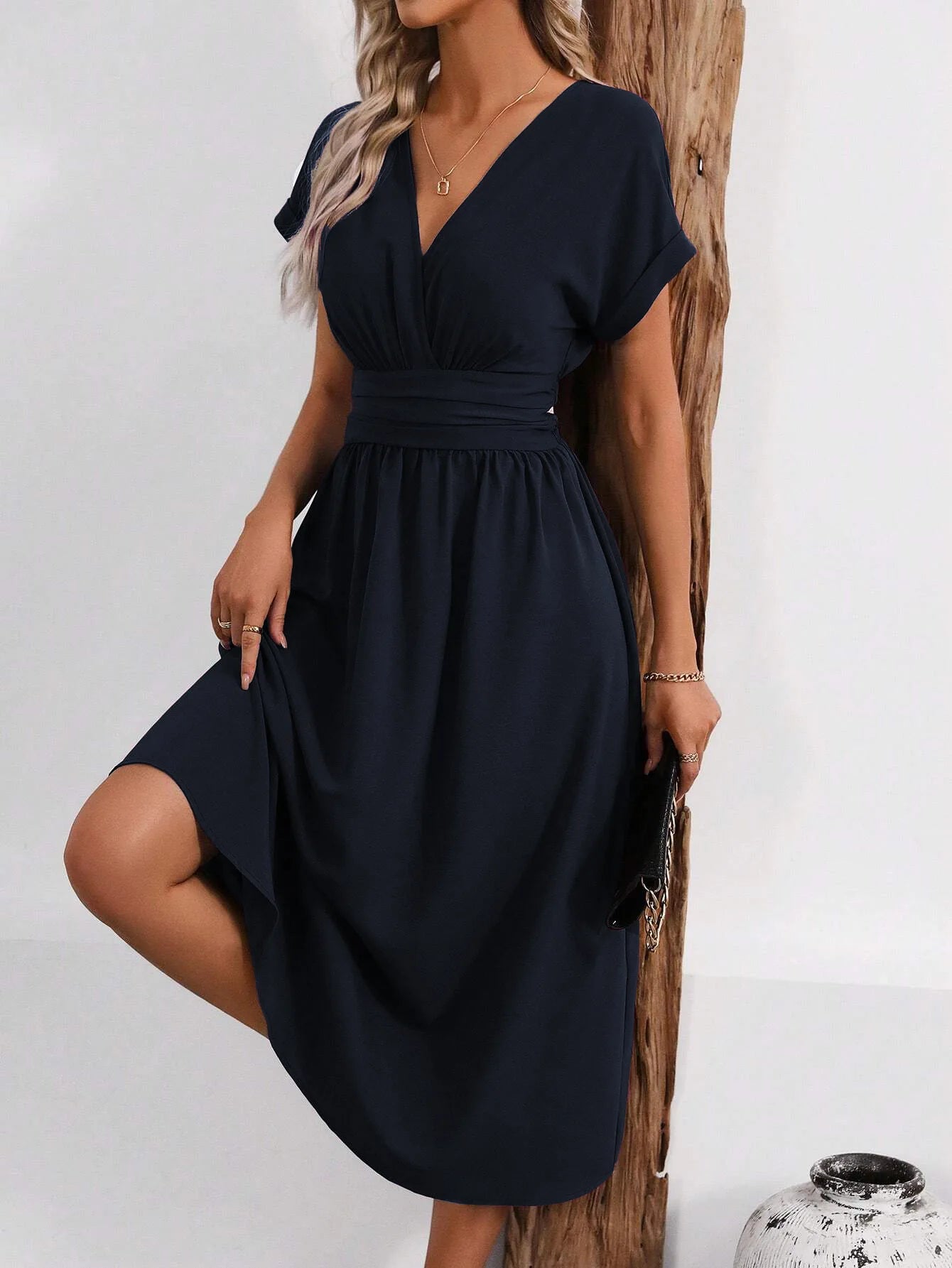 Guachupita Solid-Color V Neck Batwing-Sleeve Pleated Long Elegant Dress