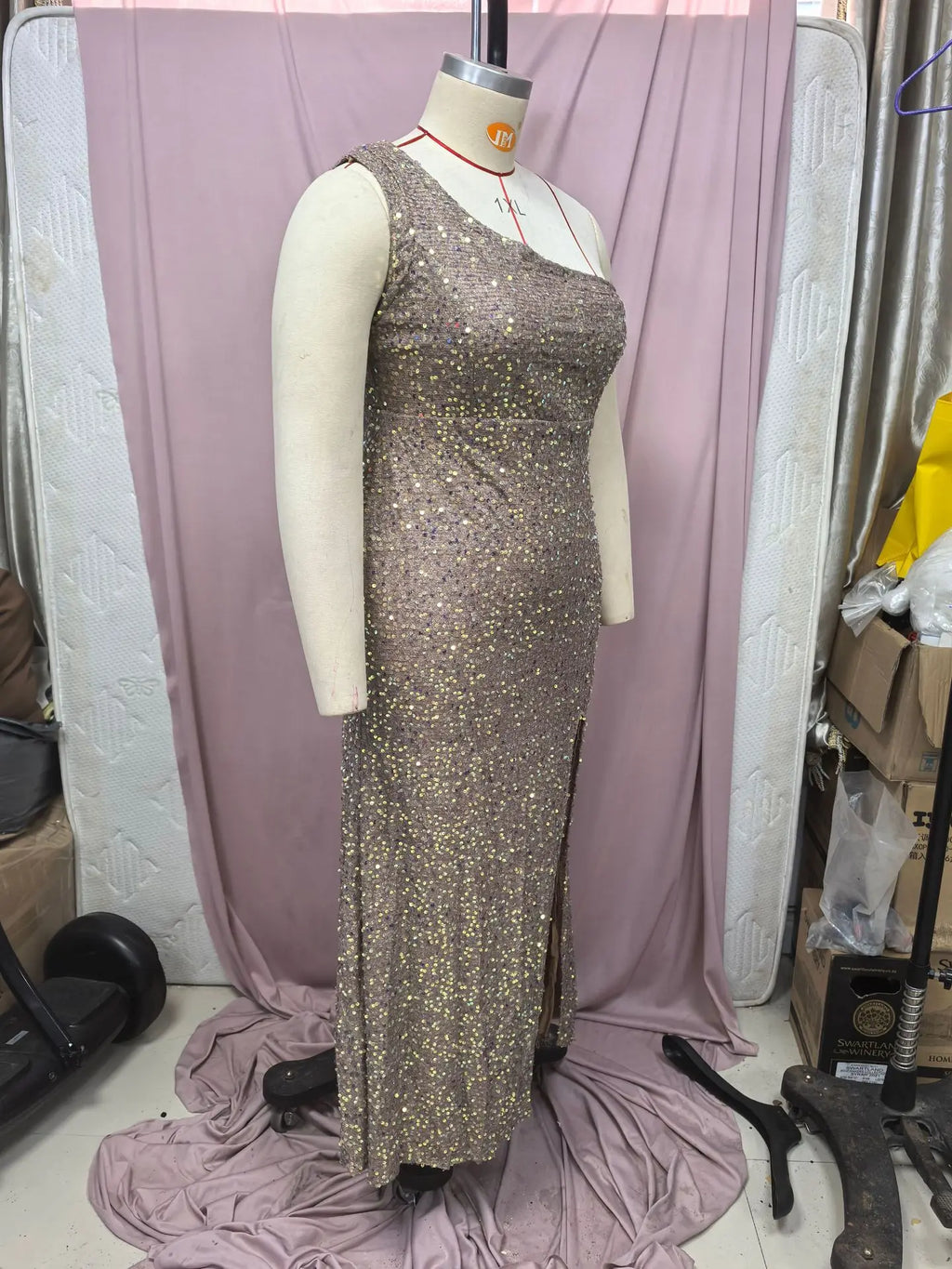 Norway Sequined One Shoulder Sleeveless Slim Elegant Slit Dress
