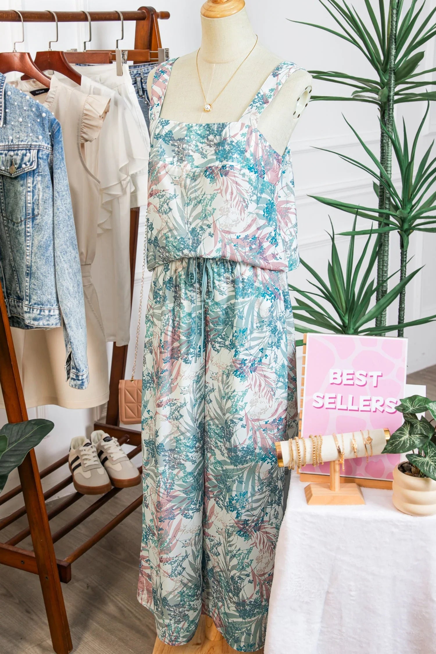Zoe Tropical Palm Cropped Two Piece Sets
