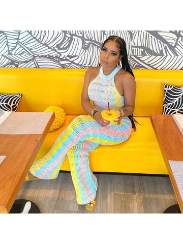 Daphne Halter Contrast Color Crop Top