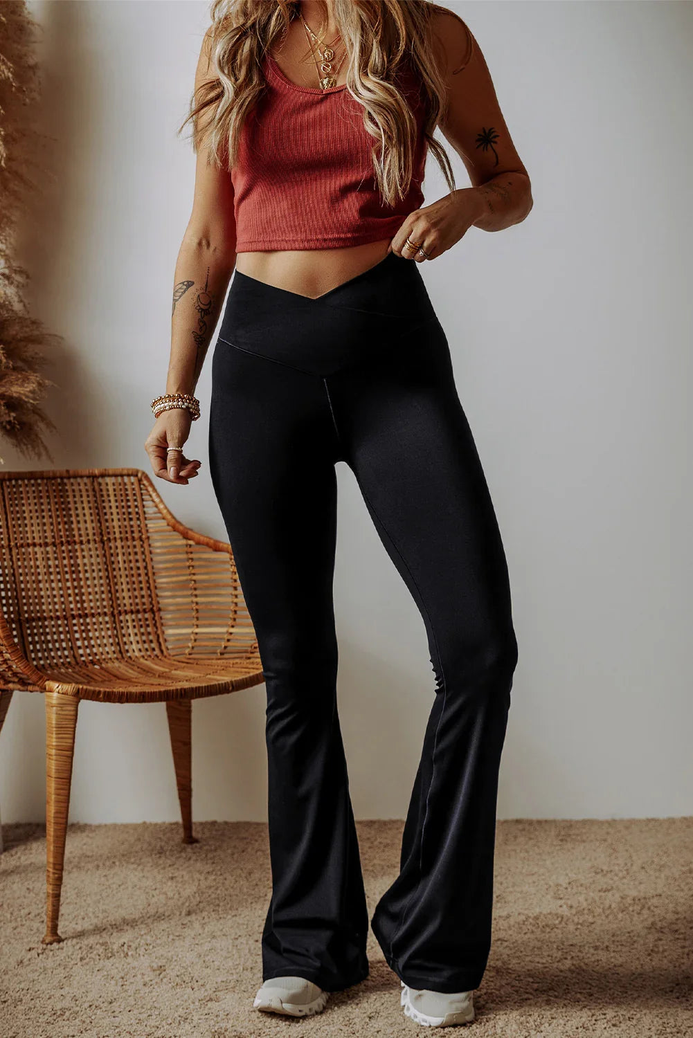 Lia Black V Shape High Waist Flared Leggings