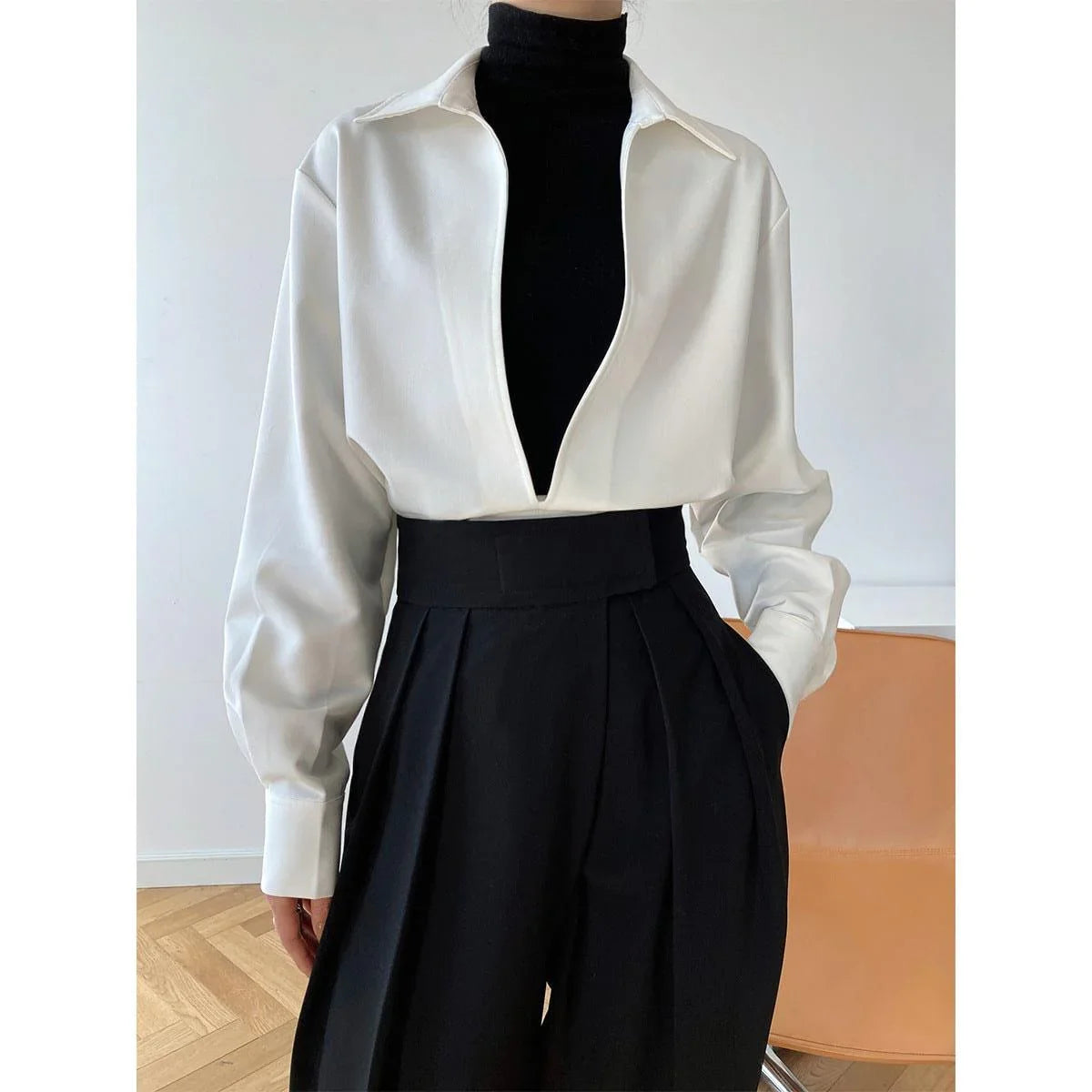 Eleanor Long Sleeve V-neck Fashionable Outerwear Blouse - Vestir en Moda