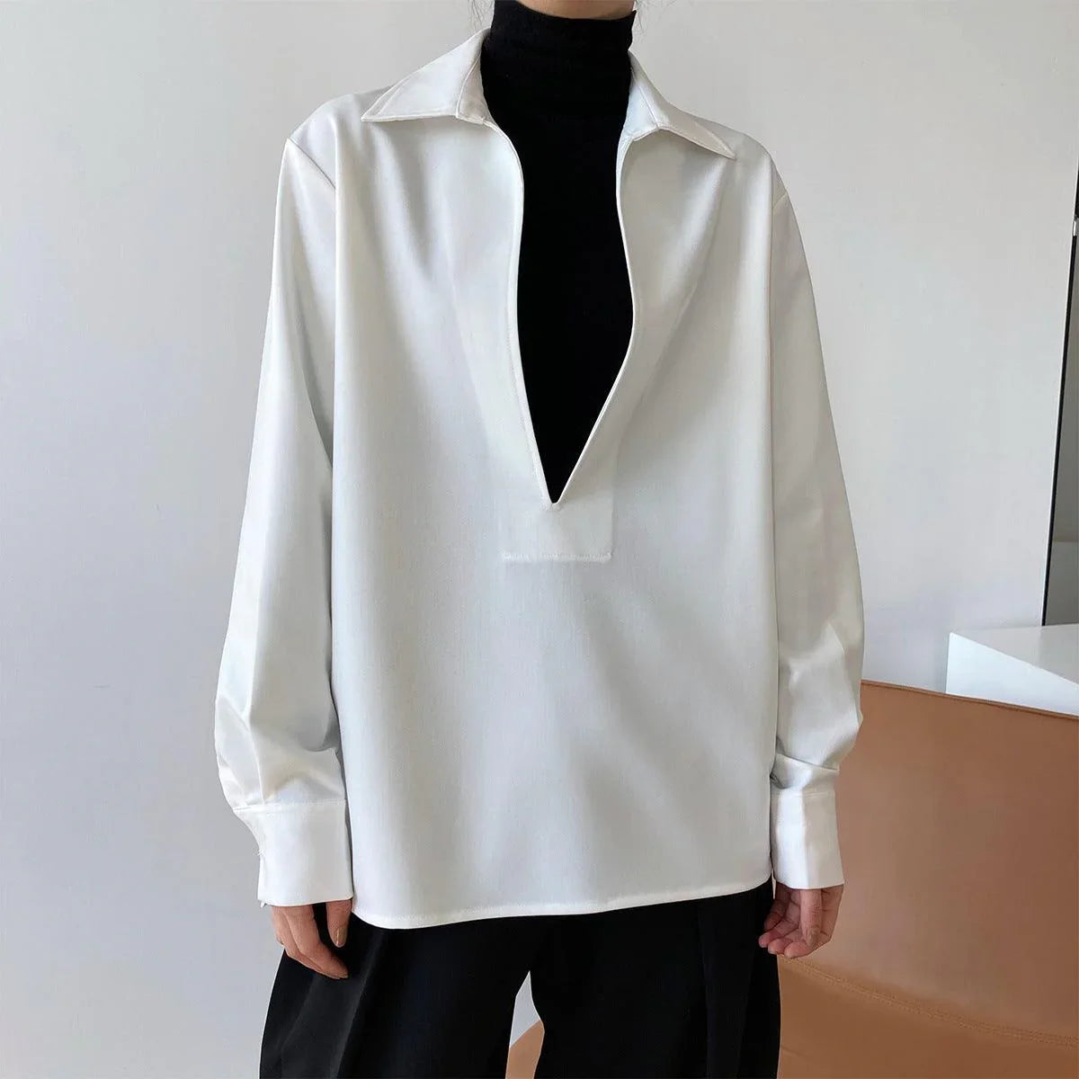 Eleanor Long Sleeve V-neck Fashionable Outerwear Blouse - Vestir en Moda
