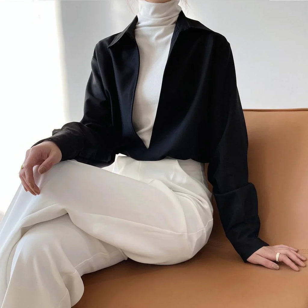 Eleanor Long Sleeve V-neck Fashionable Outerwear Blouse - Vestir en Moda