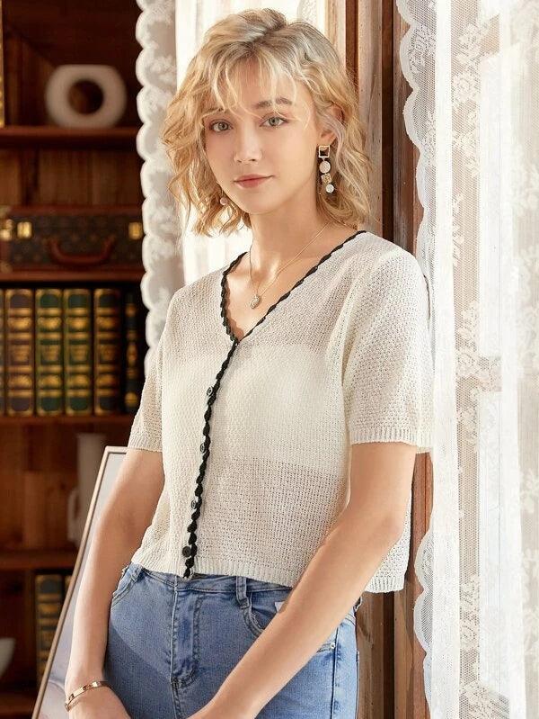 Gabriela Short Sleeve V Neck Solid Short Blouse - Vestir en Moda