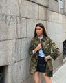 Hope Loose Casual Retro Badge Labeling Camouflage Jacket - Vestir en Moda