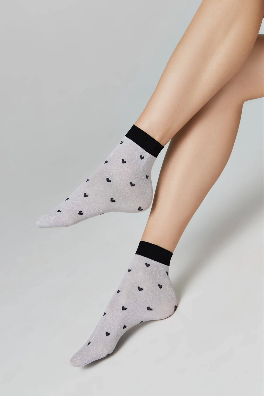 Shimmering Socks Conte Fantasy - "Hearts" Designs