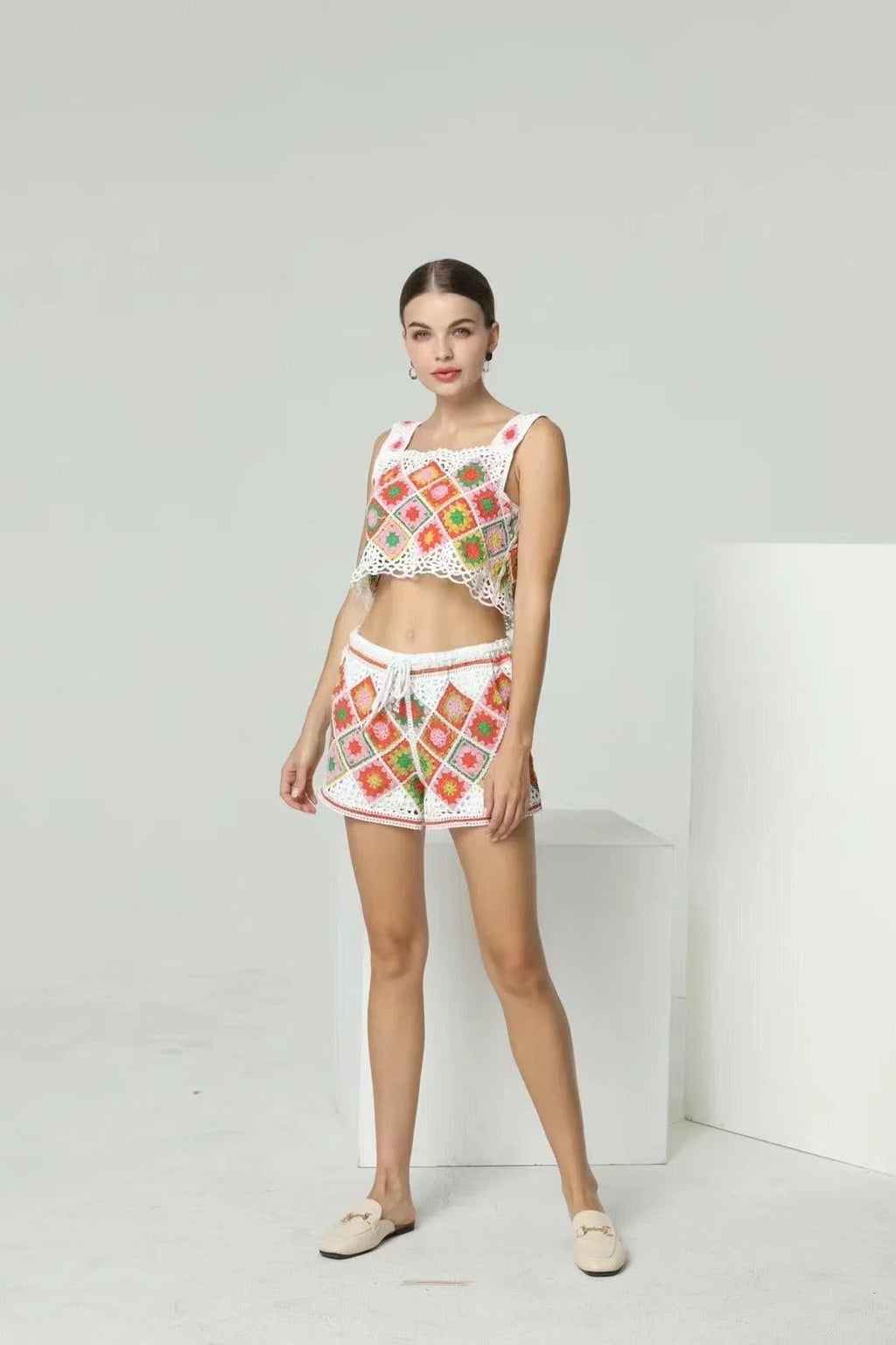 Madison Lattice High Waist Embroidered Shorts Two Piece Set - Vestir en Moda