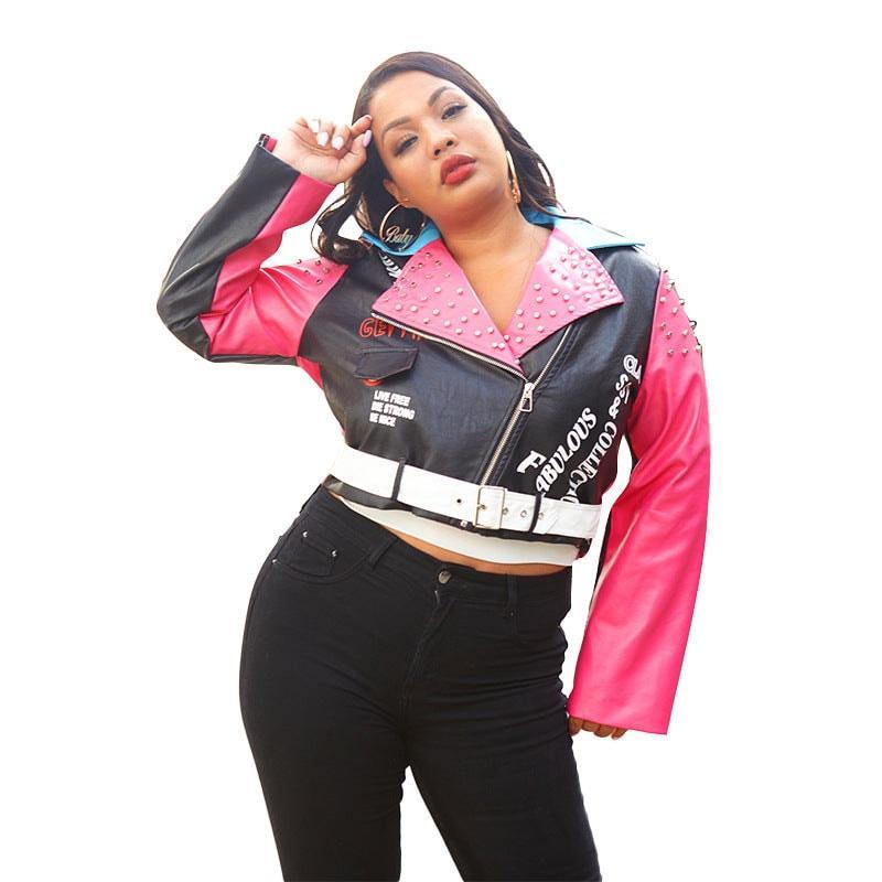 Molly Plus Size Cool Leather Rivet Printing Collared Contrast Jacket - Vestir en Moda