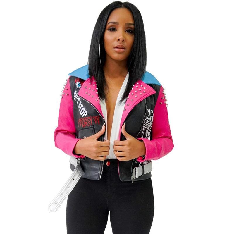 Molly Plus Size Cool Leather Rivet Printing Collared Contrast Jacket - Vestir en Moda