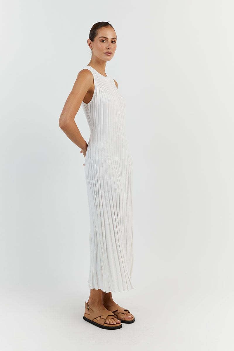 Nia Sleeveless Pleat Round Neck A-line Pit Strip Slim Long Dress - Vestir en Moda