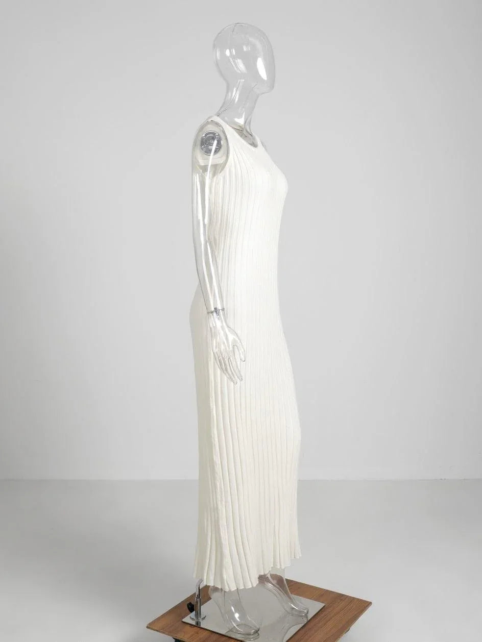 Nia Sleeveless Pleat Round Neck A-line Pit Strip Slim Long Dress - Vestir en Moda