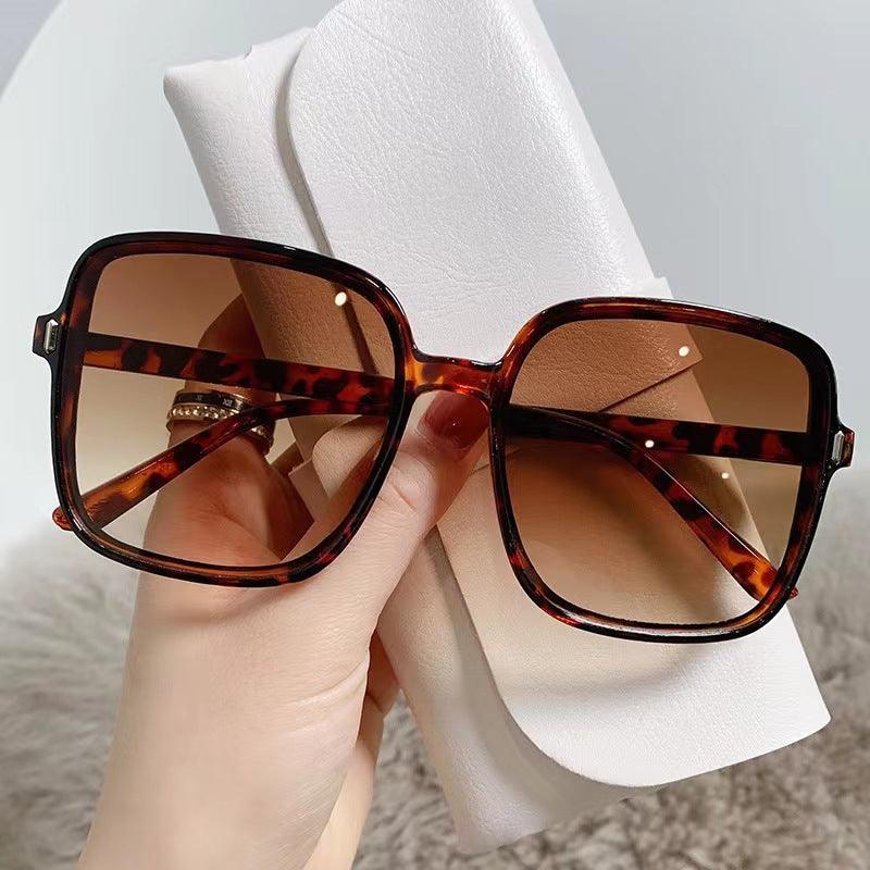 Oversized Frame Women Ins Fashion Sunglasses UV Protection - Vestir en Moda
