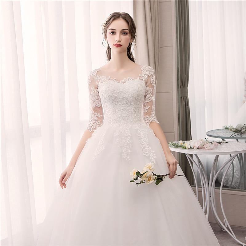 Sexy O Neck Half Sleeve Fashion Slim Lace Embroidery Wedding Gown