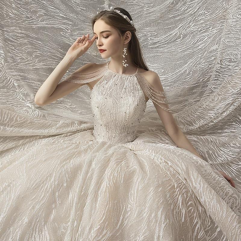 Luxurious Shiny Sexy Wedding Gown with Crystal Lace / Beading
